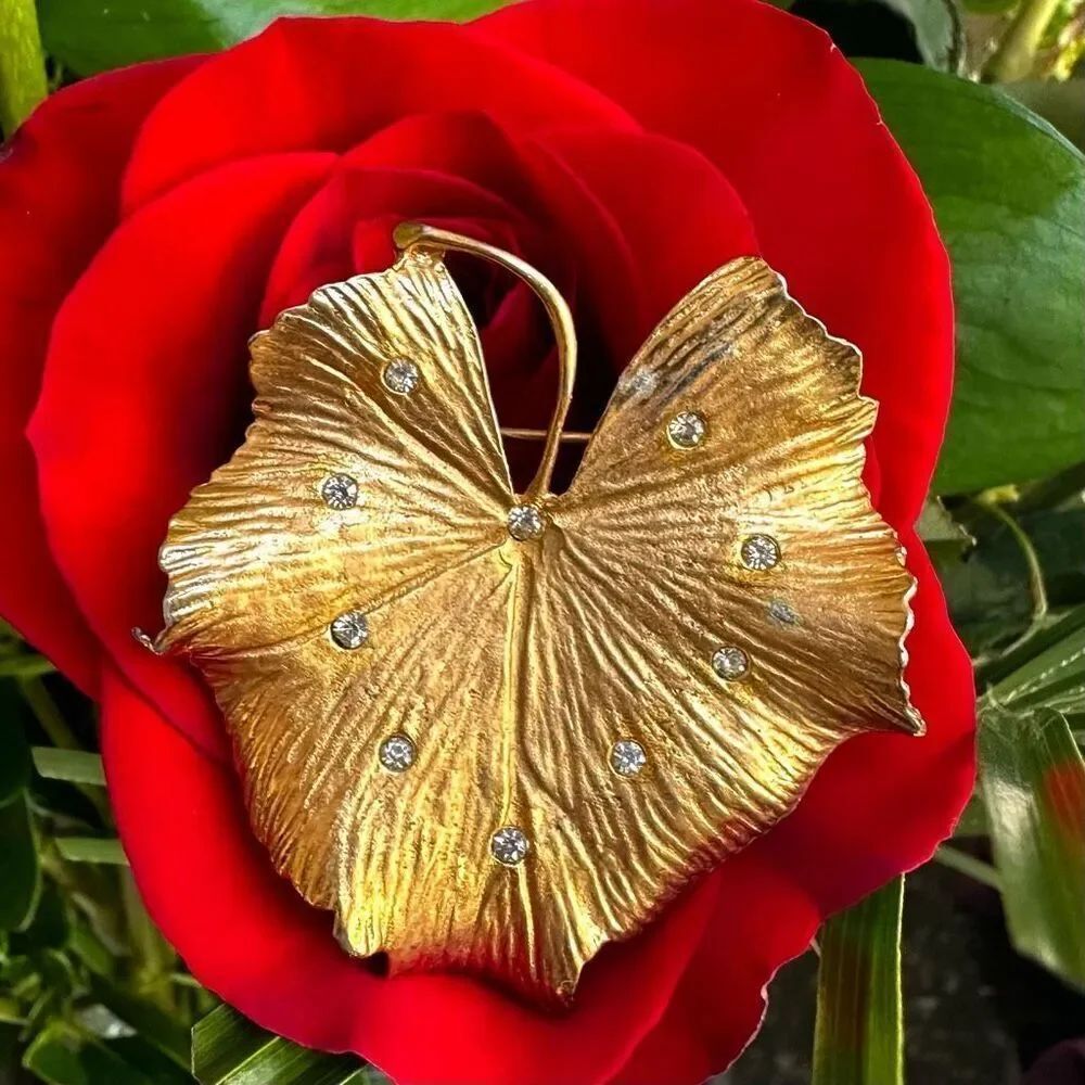 Vintage Coro Gold Tone Rhinestone Leaf Brooch